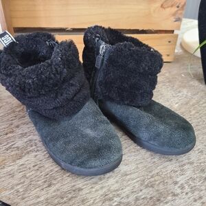 UGG Mini Fluff Black Boots Kids Size 12
